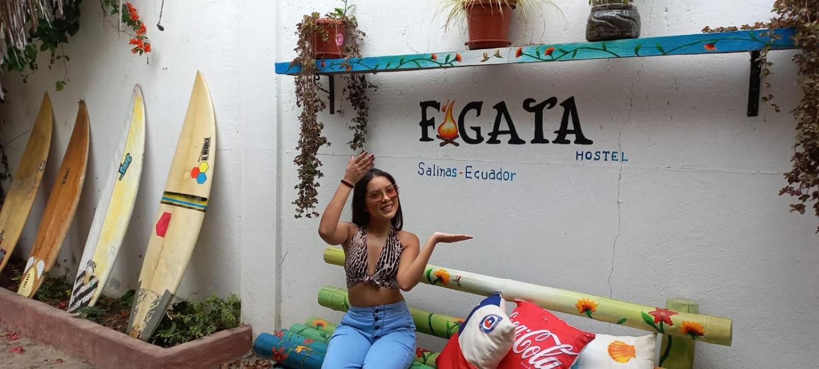 Fogata Hostel Salinas  Buitenkant foto