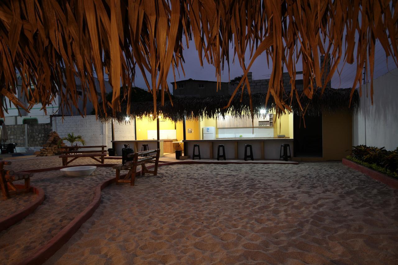 Fogata Hostel Salinas  Buitenkant foto